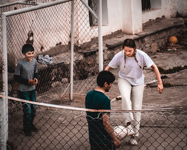 荷兰足协及所有荷兰俱乐部发布声明：呼吁对闹事球迷提起诉讼